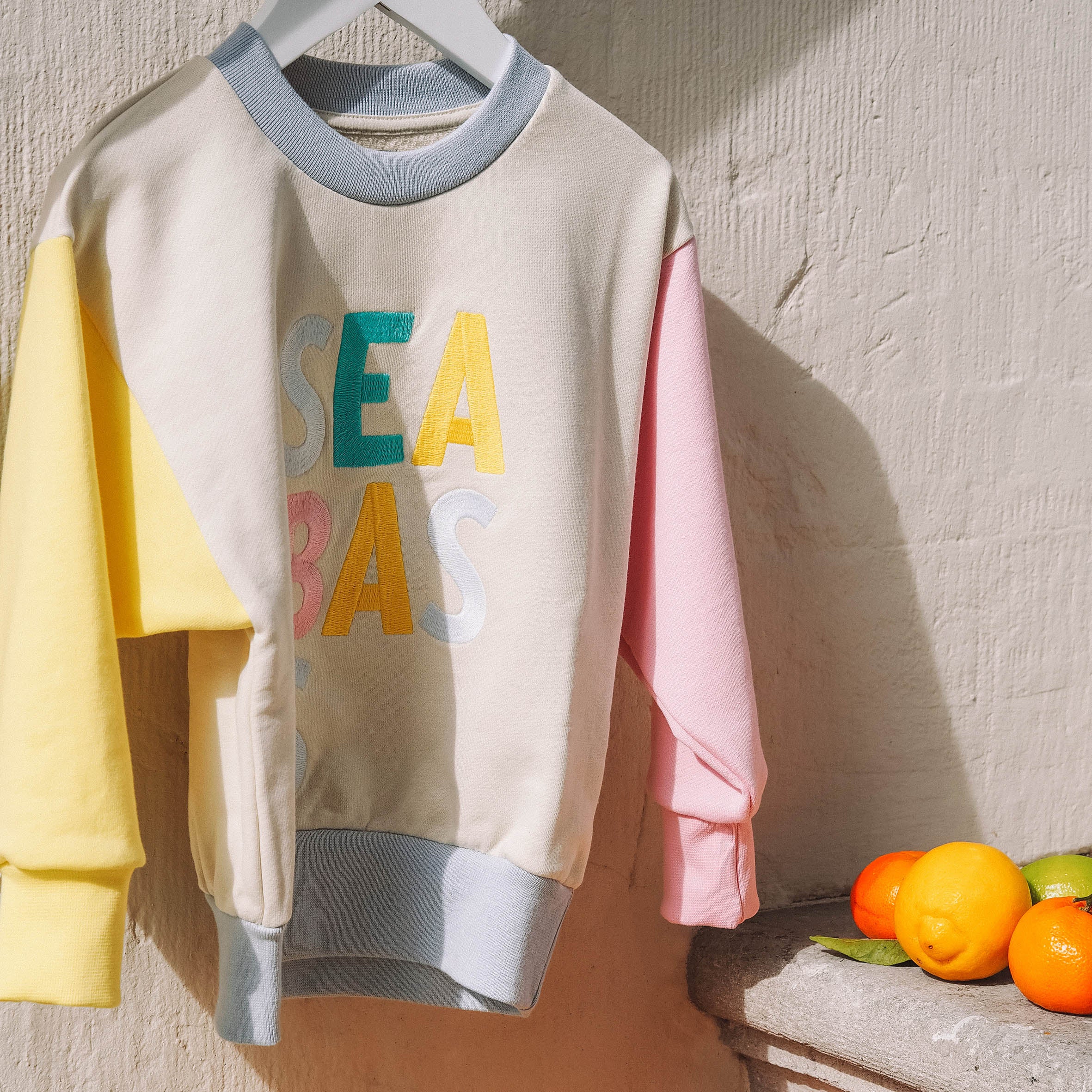 Sweatshirt pastel color deals
